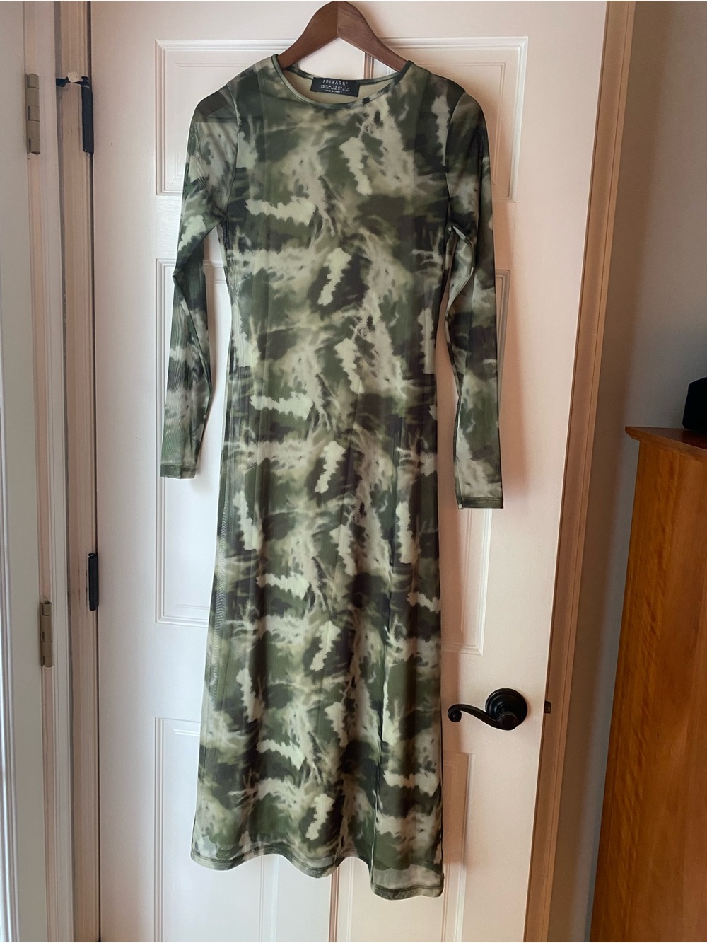 Primark green camo print long-sleeved maxi dress, women’s size XS